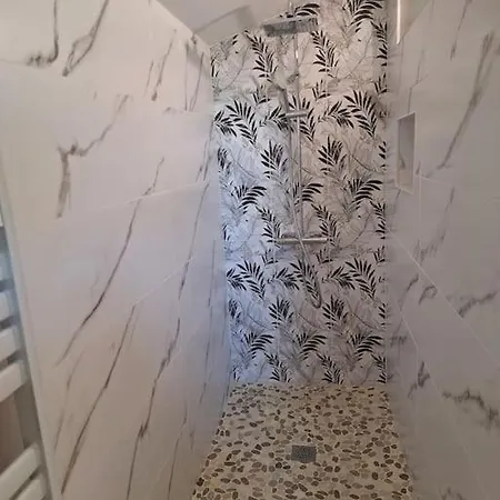 La Maison De Carine Et Didier
